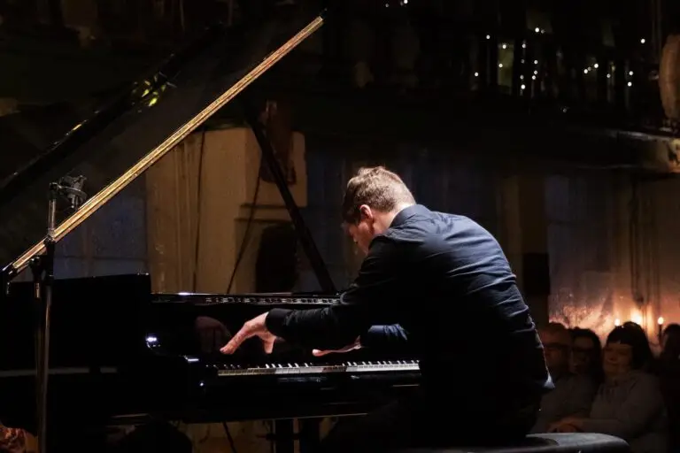 F872A35F-3550-487D-B9FB-18E98C0D19F4